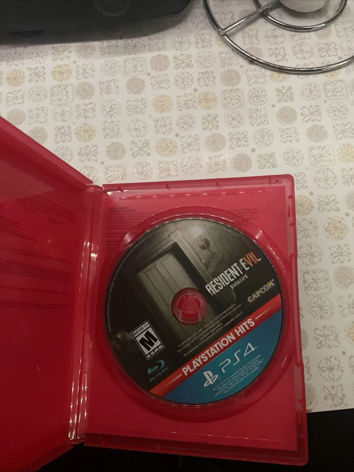 Resident Evil Biohazard - Image 2 of 3