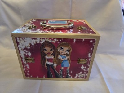 Vintage Bratz Forever Diamondz Jewelry Box 2006 Fold Out