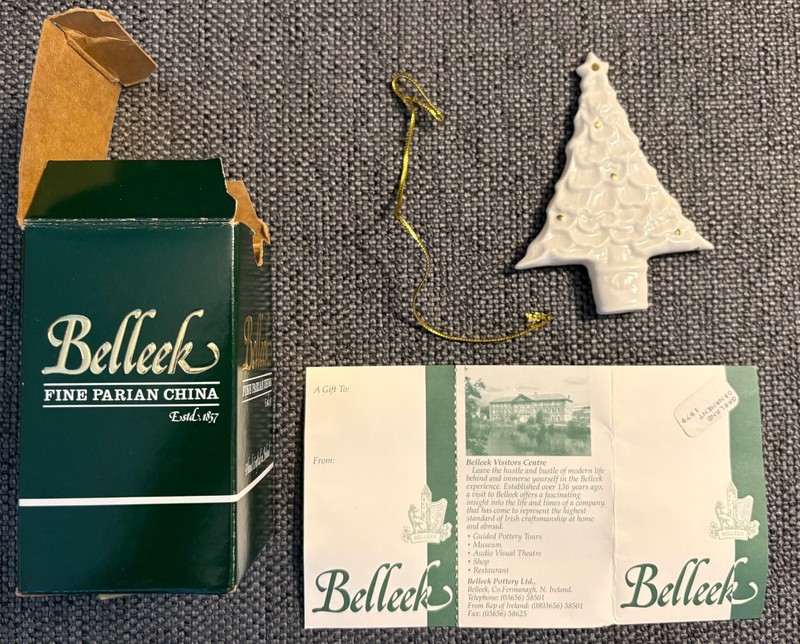 Belleek Ireland 1979 Garland Tree Ornament — w/ Original Green Box