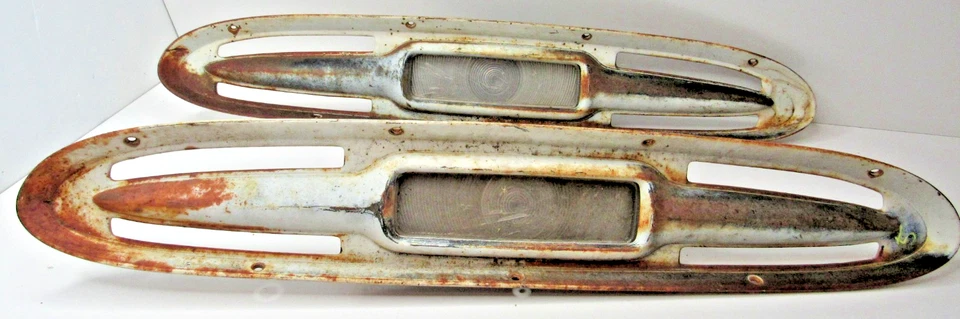 Par original GM camioneta Chevy 1961 luz de estacionamiento señales de giro luces de capó/parrilla Foto 3 de 4