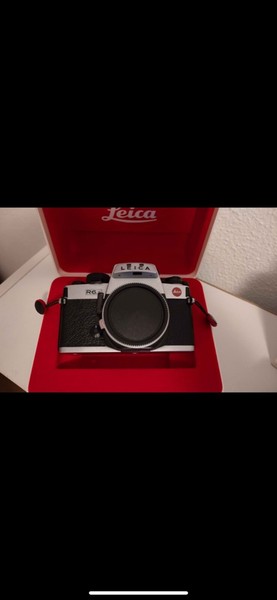 LEICA R6.2 PRÁCTICAMENTE NUEVA