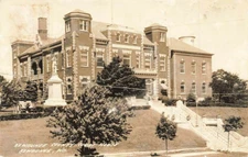 c1940  RPPC Kewaunee County Court House Kewaunee WI Wisconsin Real Photo P384