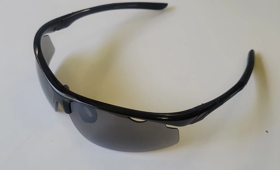 Foster Grant IronMan Wrap Sunglasses 100%UVA-UVB 1801 - Image 2 of 4
