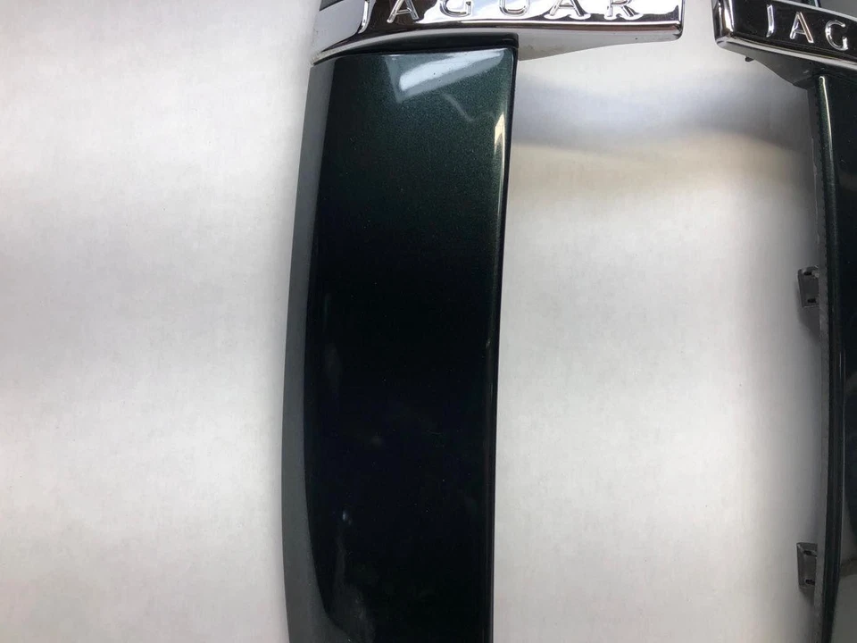 Juego de molduras de panel de ventilación de guardabarros delantero izquierdo y derecho Jaguar XF 2009-2011 Foto 3 de 4