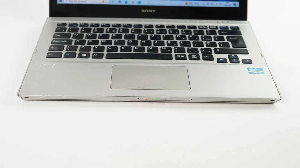 Sony Touch Laptop i5 8GB RAM 128GB SSD Win10 HDMI WiFi 13.3 in Slim Light PC - Image 3 of 4