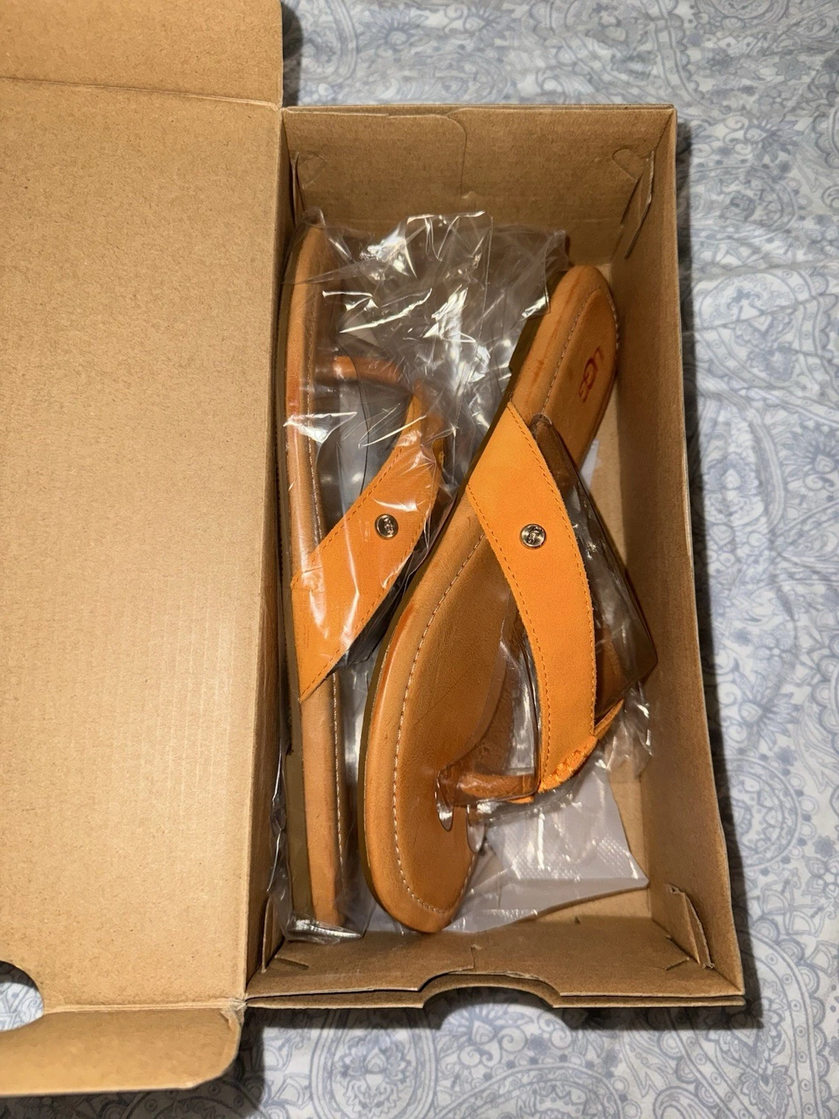 Sandali Ugg nuovi taglia 9 5 arancioni Tuolumne pelle scamosciata slip on