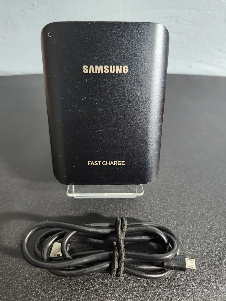 Samsung Carga Rápida Inalámbrica Potable Barttery con Cable USB EB-PG935 Probado  Foto 2 de 4