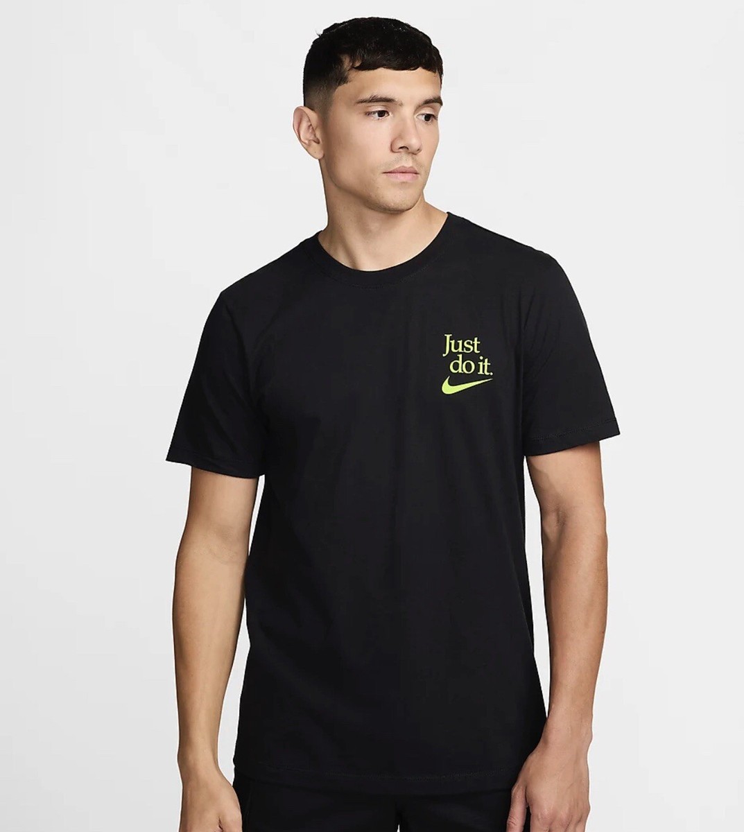 Nike Training Tshirt I Won't Win Quietly Black Volt Medium HV9486