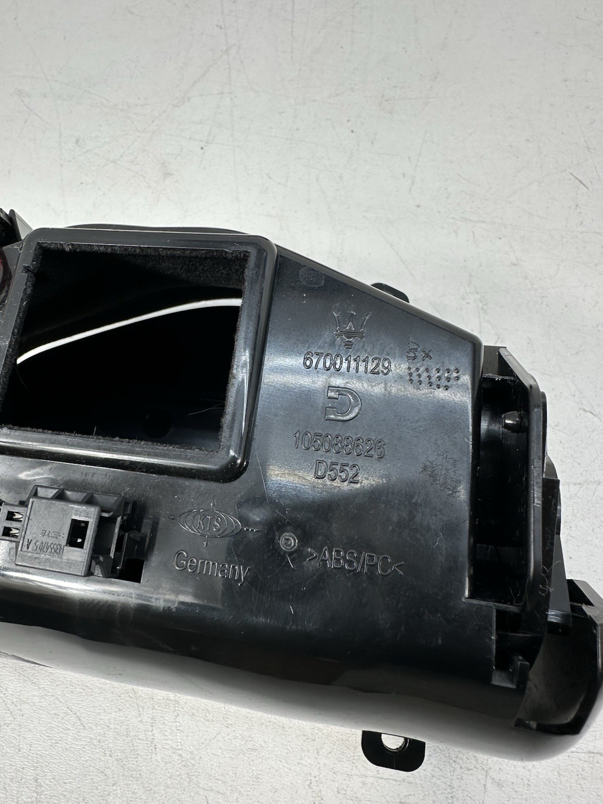 14-24 Maserati Ghibli M157 Center Console Phone Holder Compartment 670011129 OEM