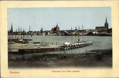 Ak Hansestadt Rostock, Blick vom Hafen, Kirchen - 4397792