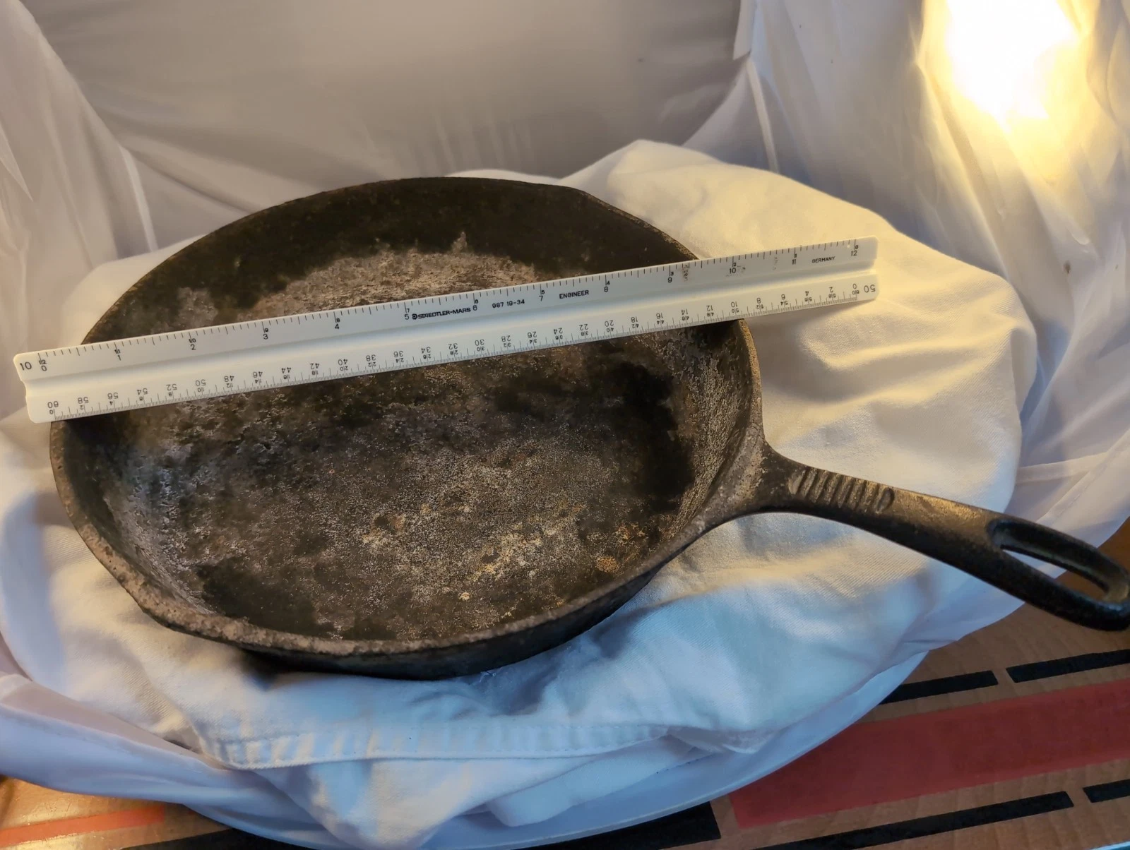 Cast Iron Skillet - Black -Used Needs Restoration