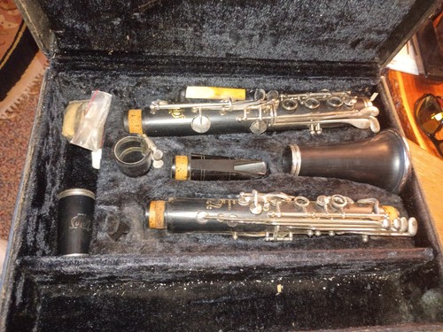 Vintage Vito E15632 Clarinet Black With Hard Case USA Made