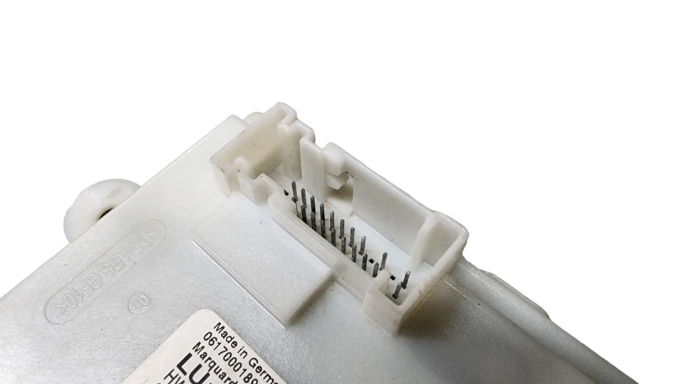 Mercedes Benz E 300 2017 módulo de control de entrada sin llave OEM # A2139001610 usado Foto 4 de 4