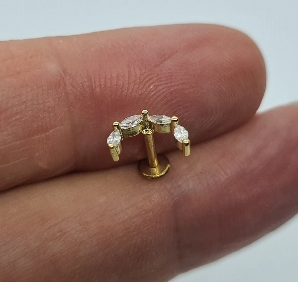 Piercing da orecchio luna con zirconi in acciaio inox per eliix trago lobo - Immagine 4 di 4