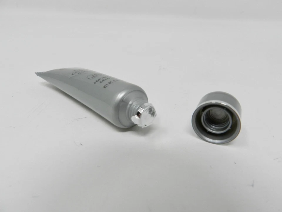 Juego de 2 cremas correctas para cuello SkinMedica Foto 4 de 4