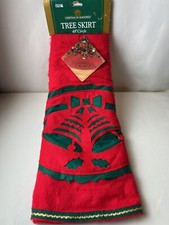 Vtg Christmas on Main/Santa's Best Red & Green Felt Tree Skirt/Table Cover 48"