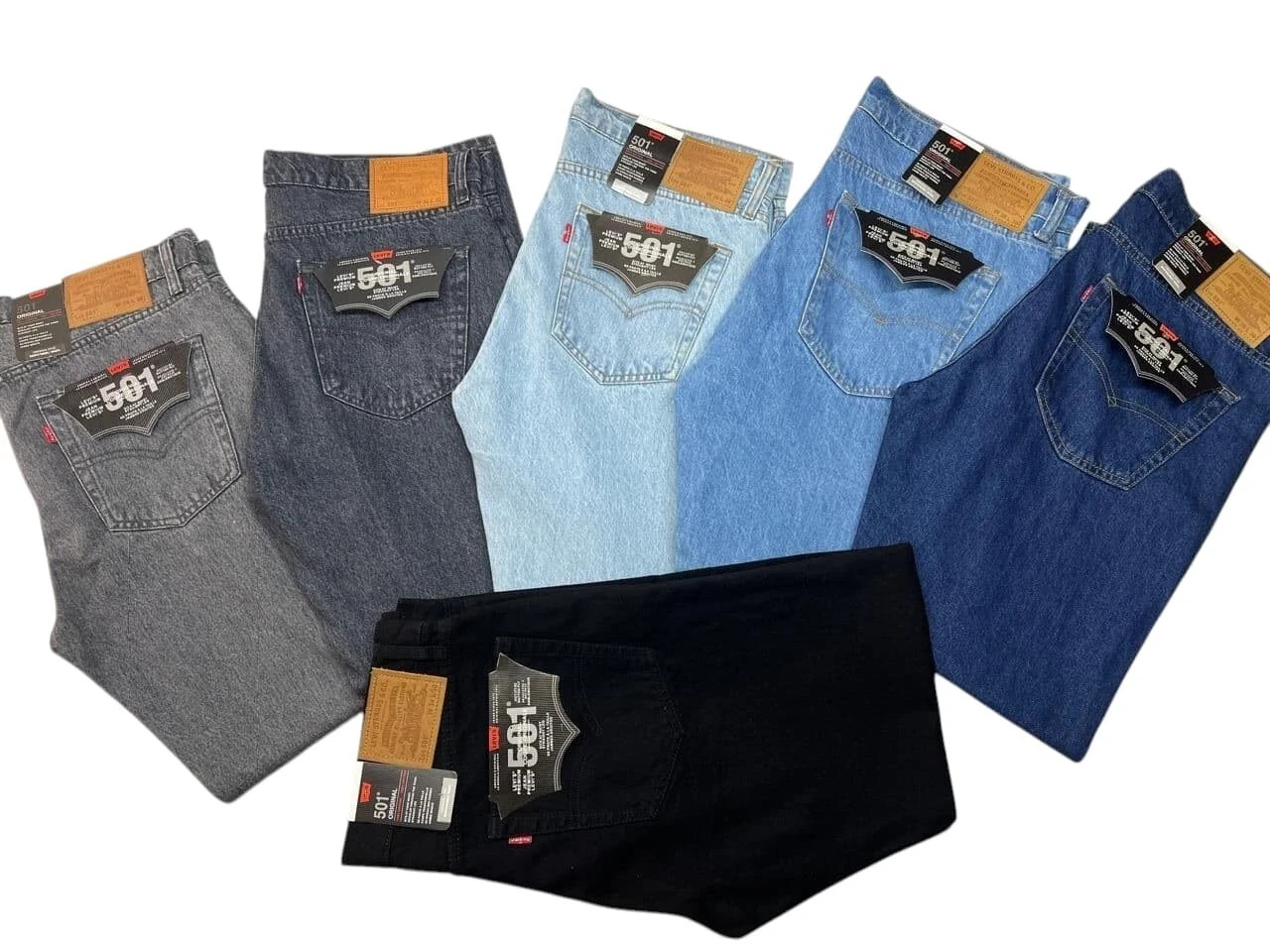 Levis 501 Mens Straight Fit Jeans Denim Original Fit bottoms New with Tags