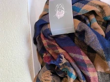 NWT BLACK TAN GREEN PLAID SQUARE BLANKET SCARF WRAP DEEP NAVY WOMENS ACCESSORIES