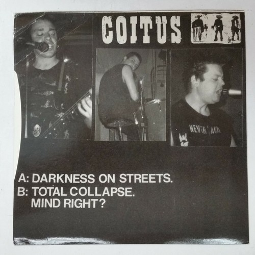 COITUS Darkness On Streets b/w Total Collapse TWR(UK)1 7" 45rpm Vinyl VG++ PS - Imagen 2 de 5