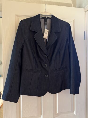 Lane Bryant Women’s BLAZER Navy Blue 3 Button Designer Pockets NWT Size 16