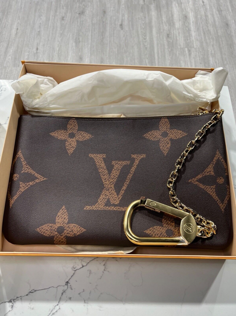 Louis Vuitton Pochette Clés XL Giant Key Pouch Monogram Brown