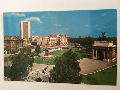 Hyde Park Corner And Hilton Hotel London Vintage Postcard