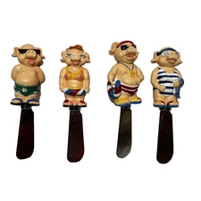 Tablescape Funny Pigs 4pc Cheese Board Appetizer spreaders knives beach theme