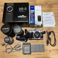 Olympus OM-D E-M10 Mark III Mirrorless Camera with 3 Zoom Lenses and Bag