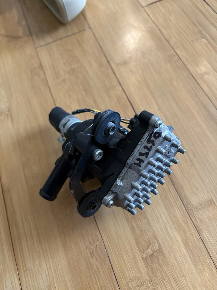 Toyota насос в сборе масло с двигателем 35300-48010 Higlander Lexus HS250h Rx400h гибрид - Изображение 2 из 4