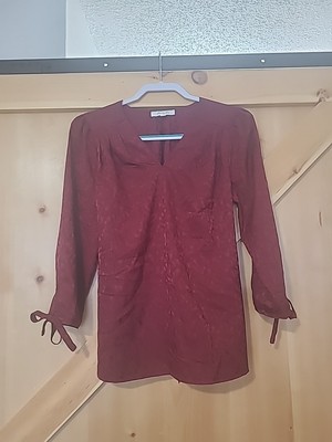 Monday Fun Size Small Red Blouse Ties In The Back Stitch Fix 
