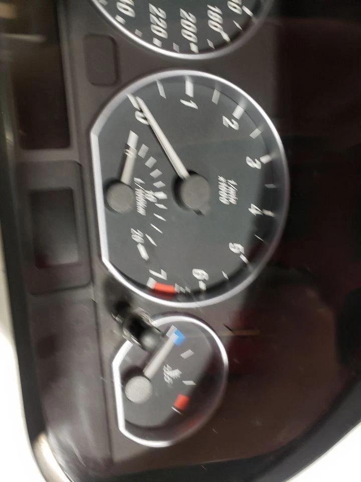 Cuadro de instrumentos velocímetro - BMW 330CI E46 LCI Conv 2004 automático - OEM Foto 3 de 4
