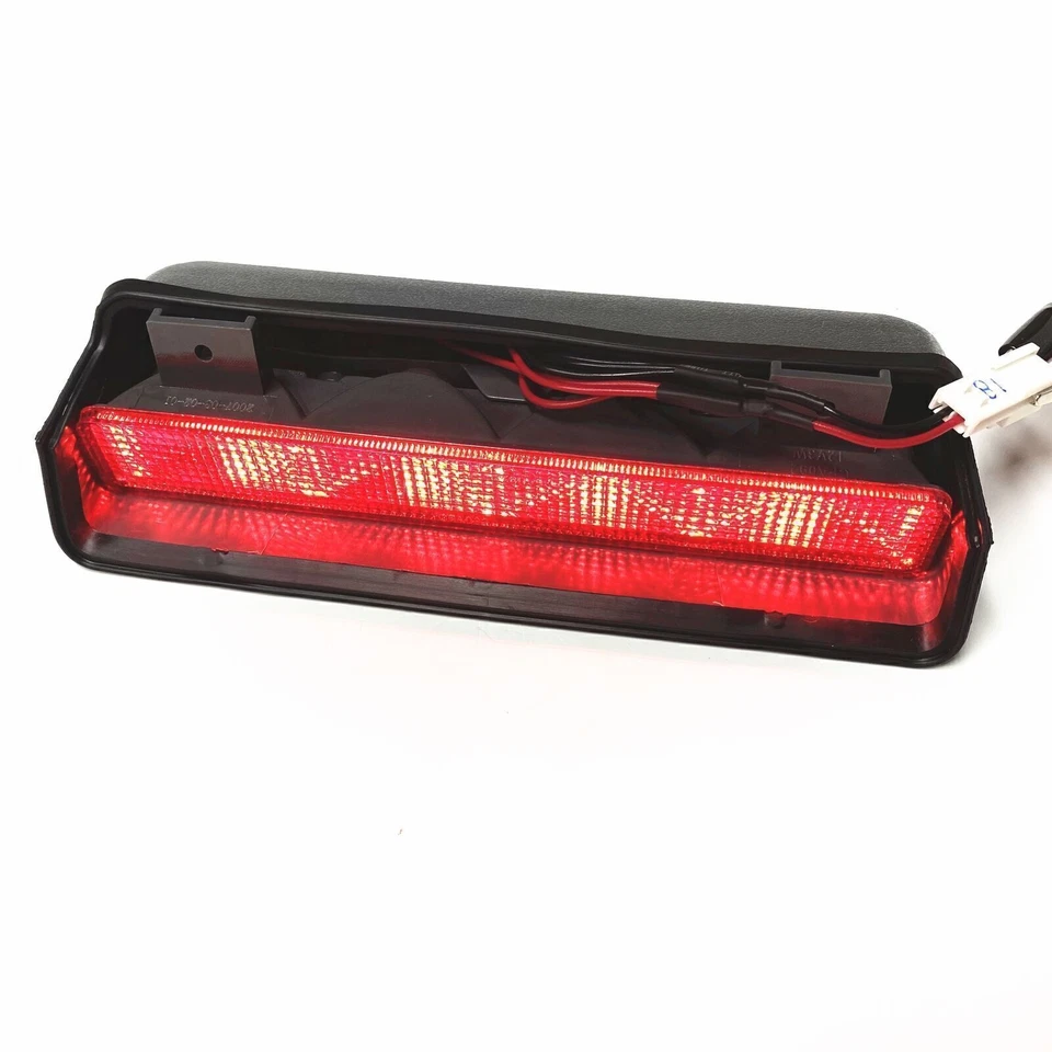 Luz de freno LED lámpara de parada alta para Mitsubishi Montero Pajero V31 1992-1997 1993 Foto 2 de 4