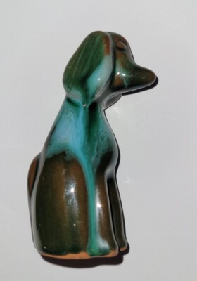 Vintage BLUE MOUNTAIN KANADA Keramik grün Tropf HUND Hund langes Ohr FIGUR