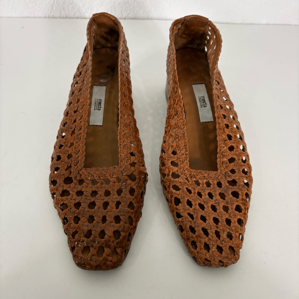 靴 miista LONDON Miista London Brown Perforated Leather Square Toe Low Block