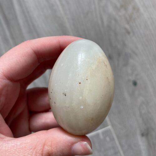 Onyx - Egg (Banded Calcite, Carving, Crystal, Mineral, Gemstone, Healing) - Picture 3 of 3