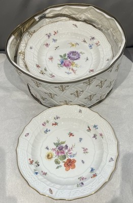 Meissen New Brandenstein  Relief 19th century Lot 11 Soup Plates nice condition