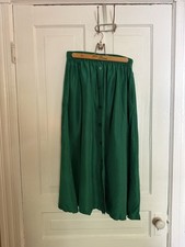 Vintage 100 Silk Emerald Skirt Cinched Waist With Pockets And Buttons