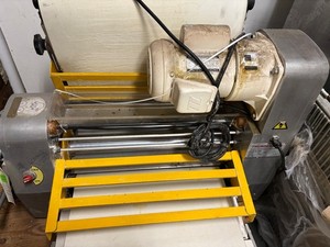 Used Thunderbird Tabletop Reversible Dough Sheeter Roller TBD-500T - NSF 220v