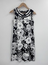 Talbots Black Floral Lattice Detail Neckline Sleeveless Shift Dress P