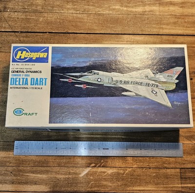 General Dynamics Delta Dart Hasegawa Model Kit 1/72  UNBUILT/NEW