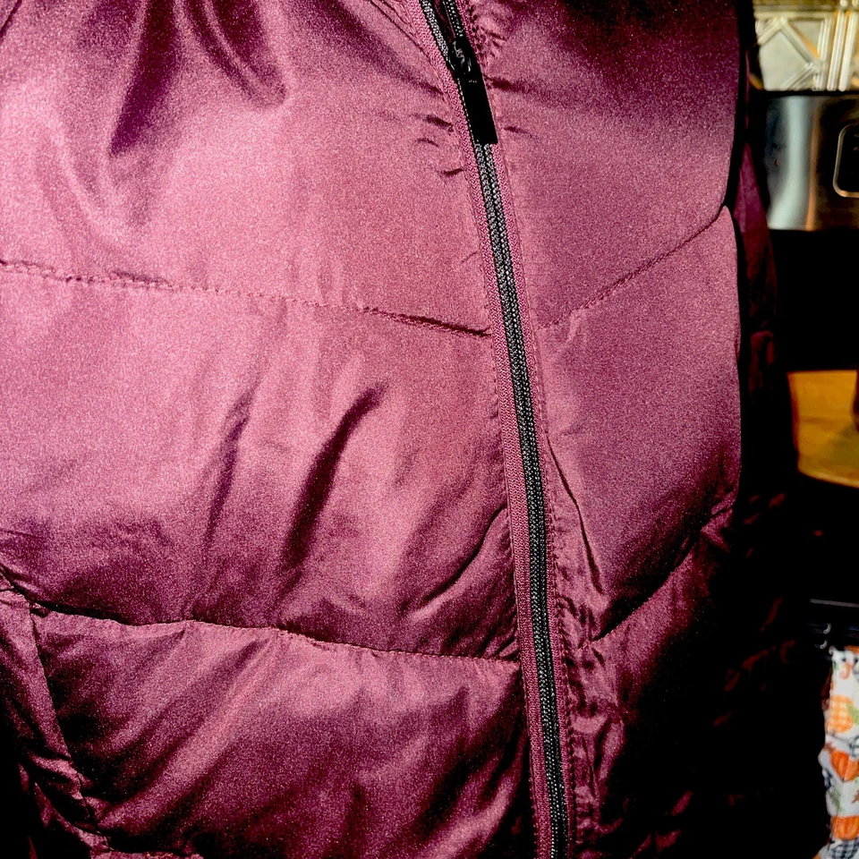 Women's Chevron Quilted Puffer Jacket w/ Hood Big Chill SIZE 1x Plum Color NWT - Image 2 of 4