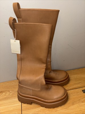 PULL & BEAR  chunky Camel boots size 6