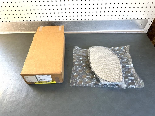 GM OEM NOS 25893515 Driver Side Mirror Glass LH 2007-2014 Chevrolet Silverado