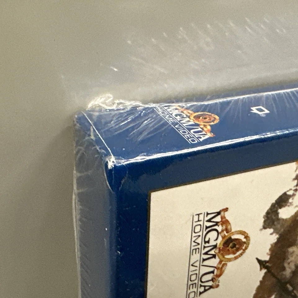 New Sealed “THUNDERBALL” 4 Disc 30th Anniv DELUXE Collectors Edition LaserDisc - Image 4 of 4