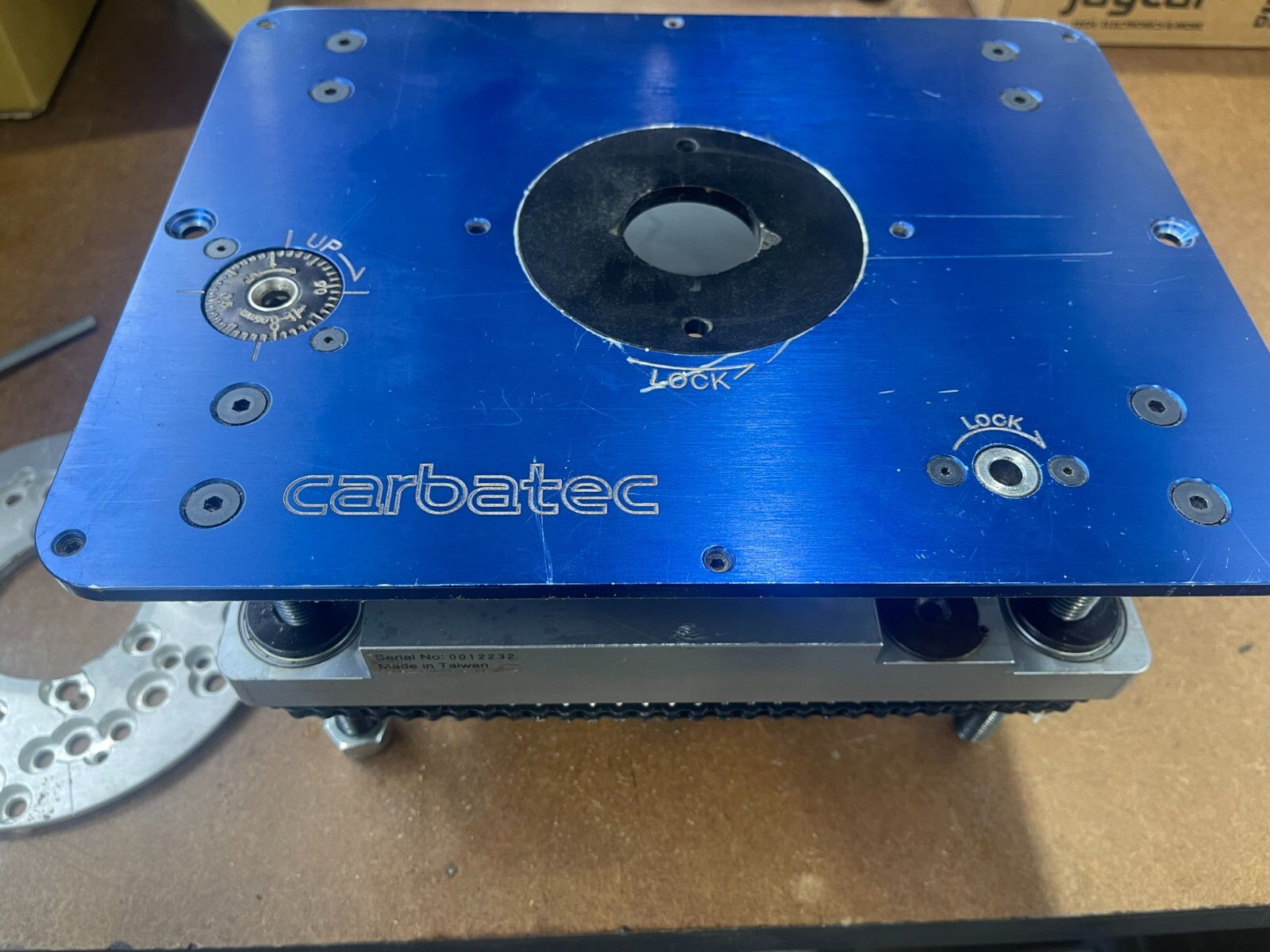 Carbatec Lift N Lock Router Lift only Adjustable insert Router NOT included eBay