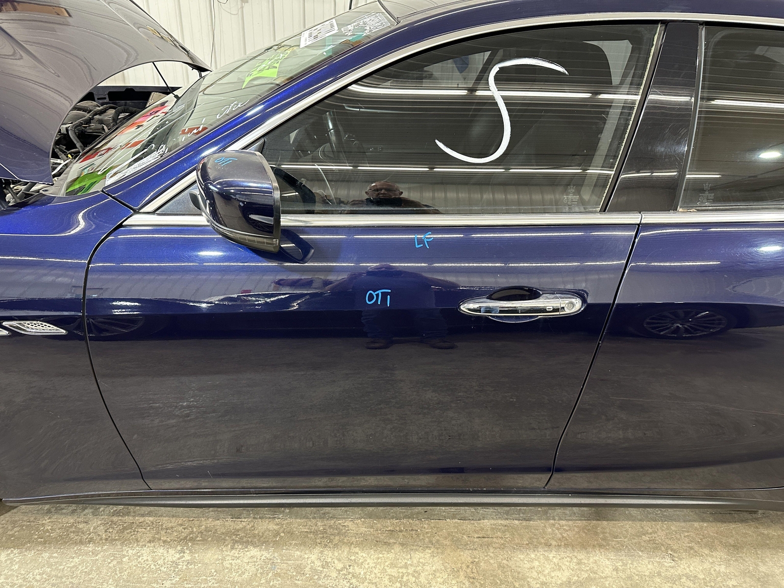 16 MASERATI GHIBLI DRIVER LEFT FRONT DOOR BLUE PASSIONE PAINT 426B