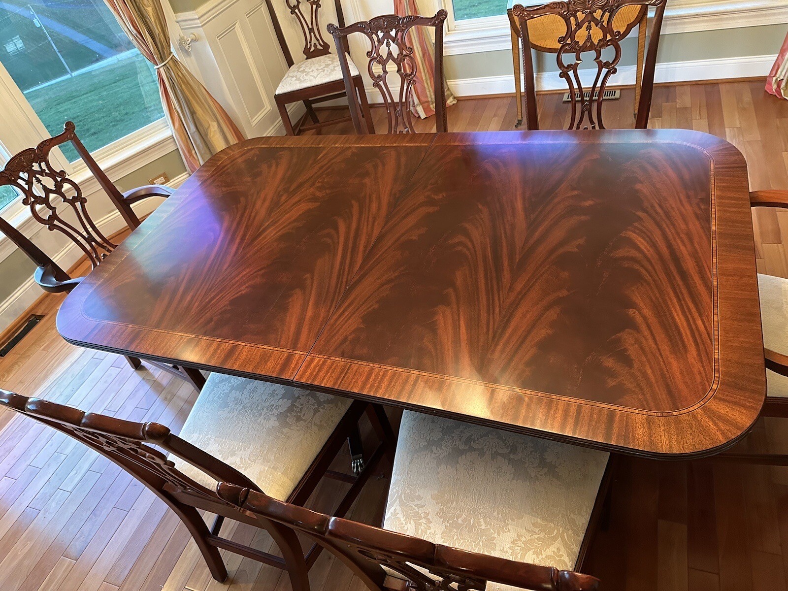 Henkel Harris Dining Room Table, Leaves And 8 chairs. eBay