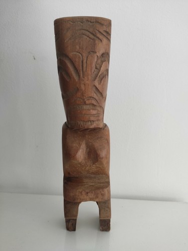WOODEN TIKI STATUE OCEANIA ISLANDS. TIKI EN BOIS STATUE OCÉANIE ILES