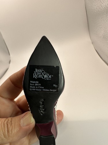 Just the Right Shoe by Raine Majestic #25039 Maroon Pearl Rhinestone Shoe Figure - Picture 6 of 8
