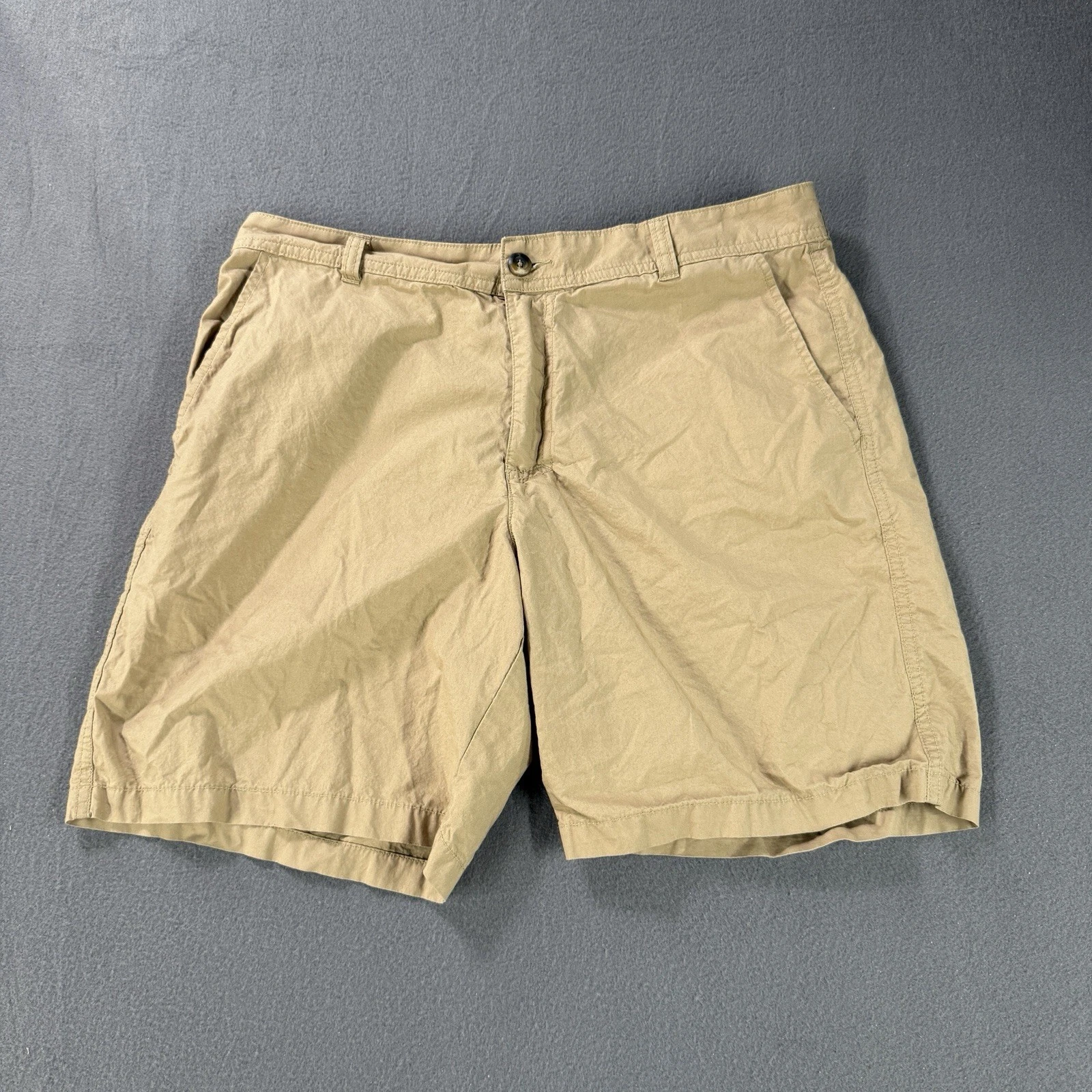 Columbia Mens Khaki Shorts Size 34 8” Inseam Outdoor Hiking Casual
